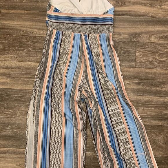 Venus Jumpsuit Size XL Leg Slits Pockets Boho Tie Neck Smocked waist - Picture 4 of 6